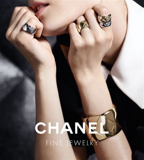 chanel 耳環 日本|シャネル公式サイト : ファッション、香水、化粧品、時計、ファ .